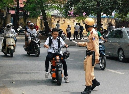 Quản lý xe máy điện thông qua đăng ký biển kiểm soát, liệu có khả thi?