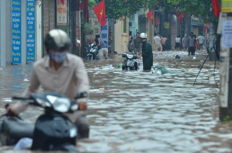 Hà Nội phố cũng như sông!