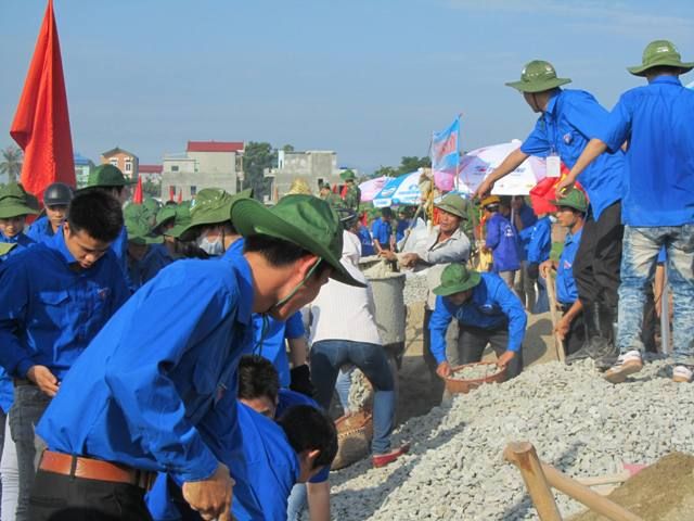 “Tuổi trẻ chung tay xây dựng nông thôn mới và văn minh đô thị”