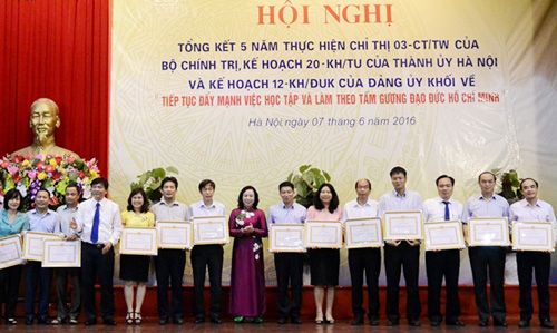 Học tập và làm theo tư tưởng, đạo đức, phong cách của Bác gắn với đạo đức nhà giáo, văn hóa học đường