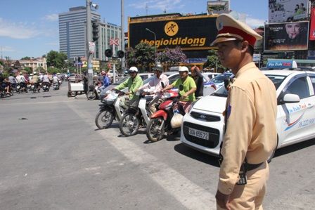 Có nên hạn chế xe cá nhân?