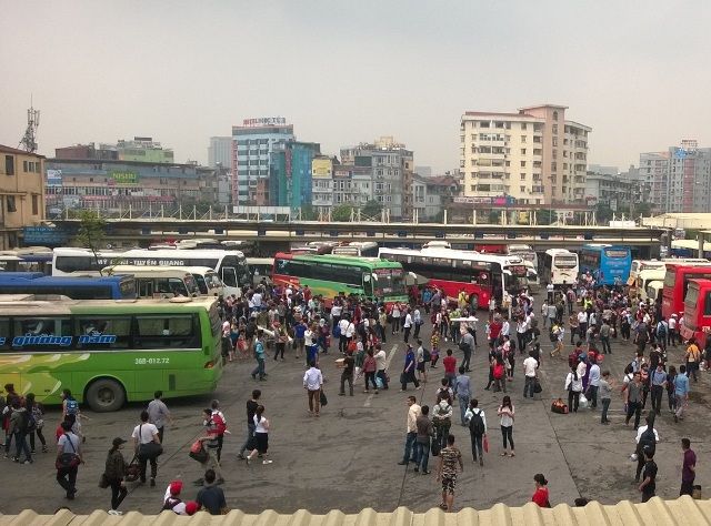 Hà Nội: Các bến xe, tuyến đường đông nghịt người về quê nghỉ lễ