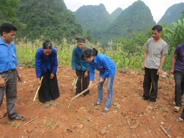 Khi trí thức trẻ ưu tú “gần dân, bám địa bàn”