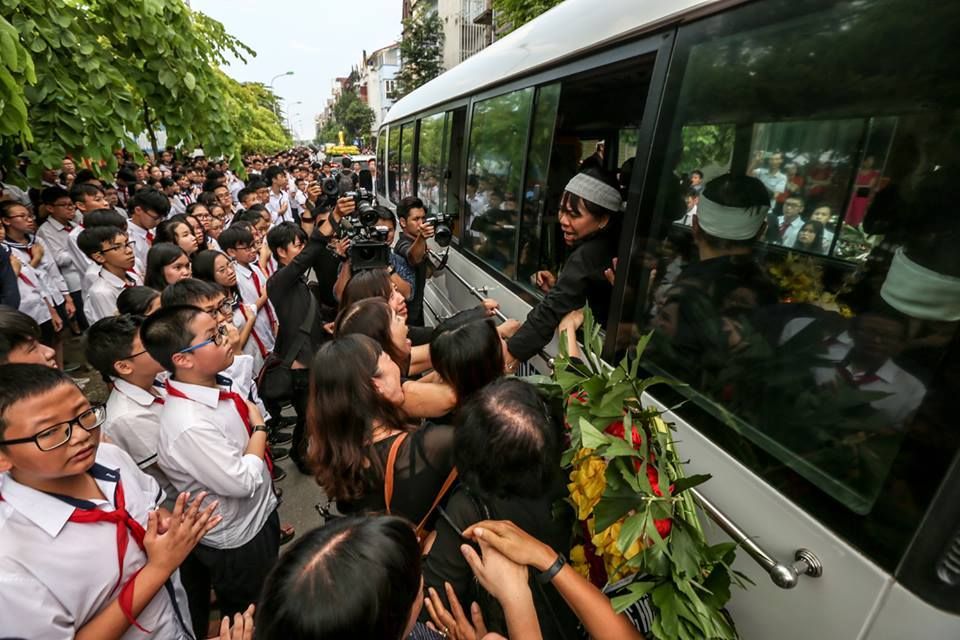 Sẽ còn vang mãi hồi trống cuối!