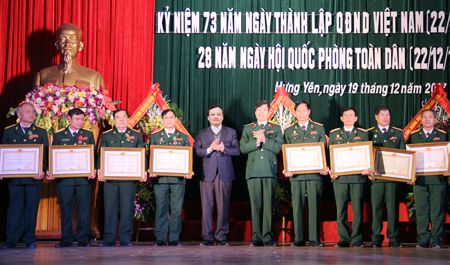 Hưng Yên: Gặp mặt cán bộ quân đội nghỉ hưu, nghỉ công tác trên địa bàn tỉnh