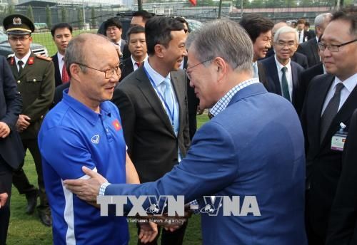 Tổng thống Moon Jae-in: Việt Nam đang dần trở thành một đất nước công nghiệp tiên tiến