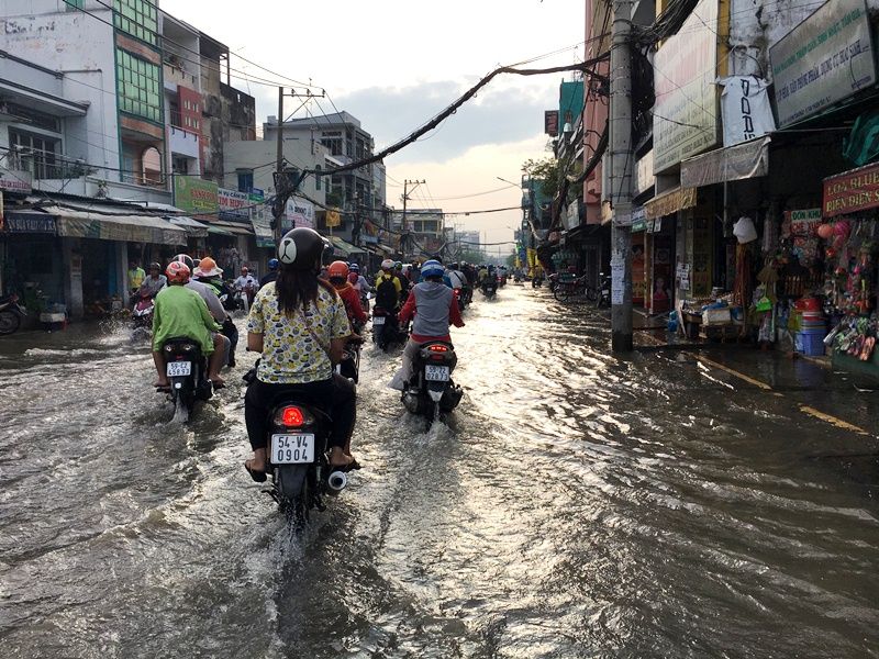 Đầu mùa mưa lại lo ngập úng