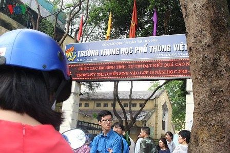 “Phí giữ chỗ”...!?