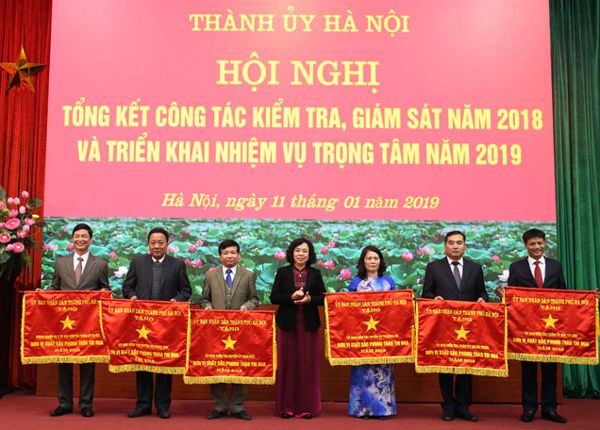 Kiểm tra, giám sát phải tiến hành thường xuyên