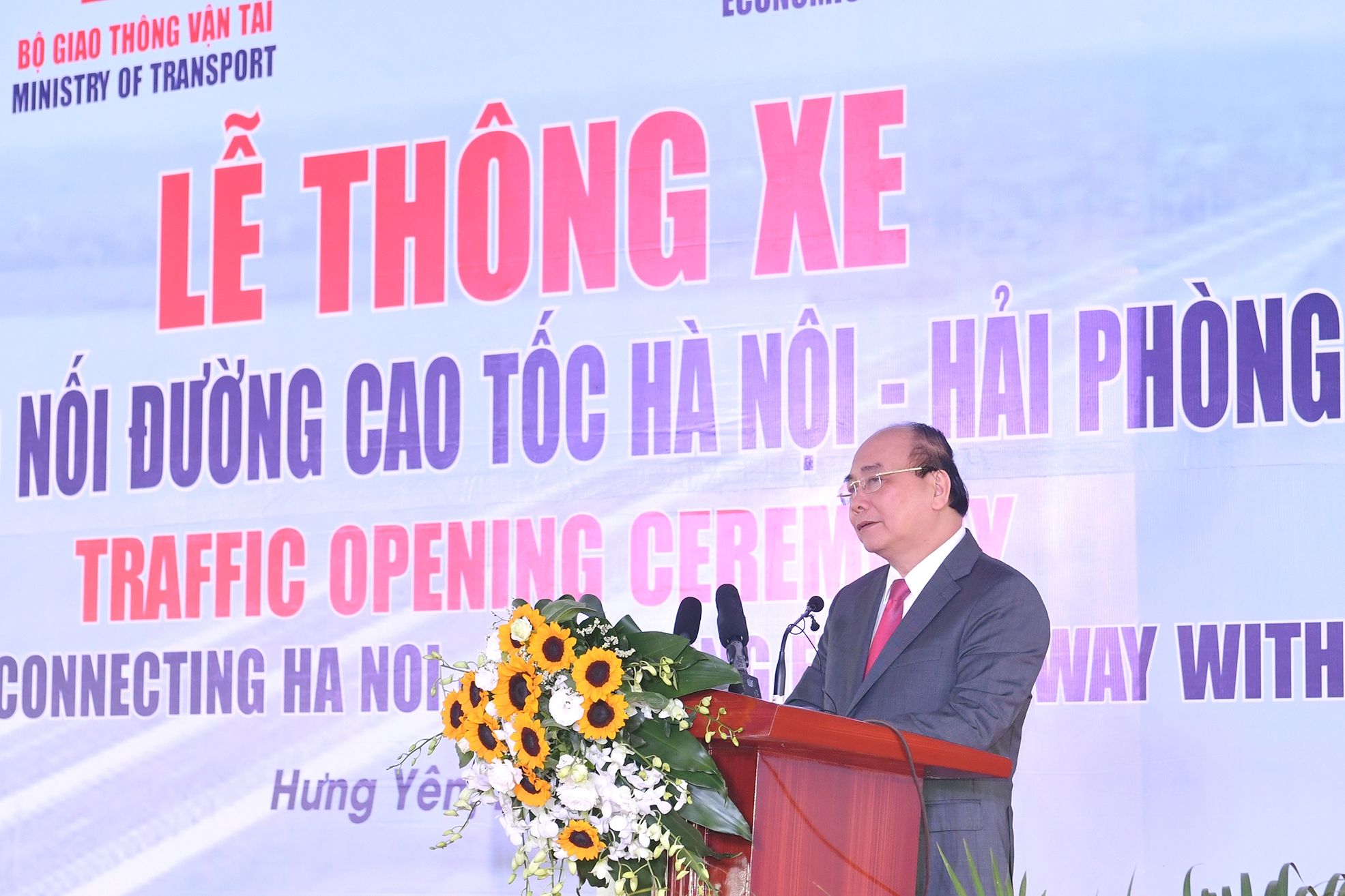 Thông xe cầu Hưng Hà và tuyến đường bộ nối cao tốc Hà Nội – Hải Phòng với cao tốc Cầu Giẽ - Ninh Bình