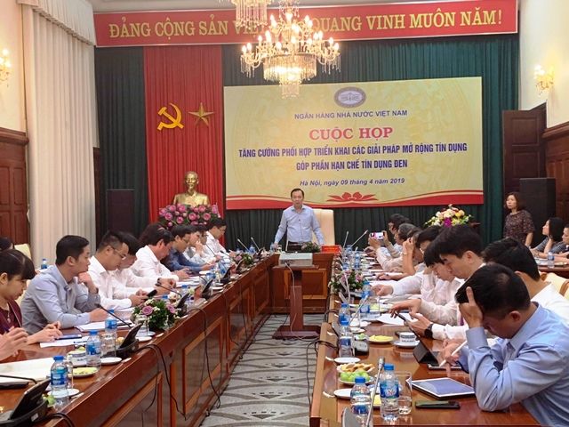 Tích cực triển khai các giải pháp nhằm đẩy lùi tín dụng đen