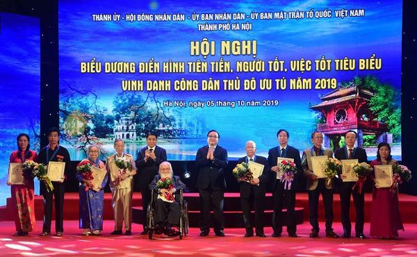 Hà Nội biểu dương "Người tốt, việc tốt", vinh danh Công dân Thủ đô ưu tú năm 2019