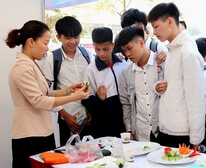 “Chọn học đúng nghề - Thành công tương lai”