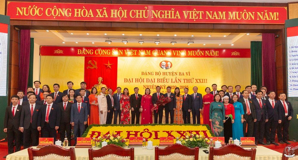 Ban Thường vụ Huyện ủy Ba Vì khóa XXIII nhiệm kỳ 2020-2025