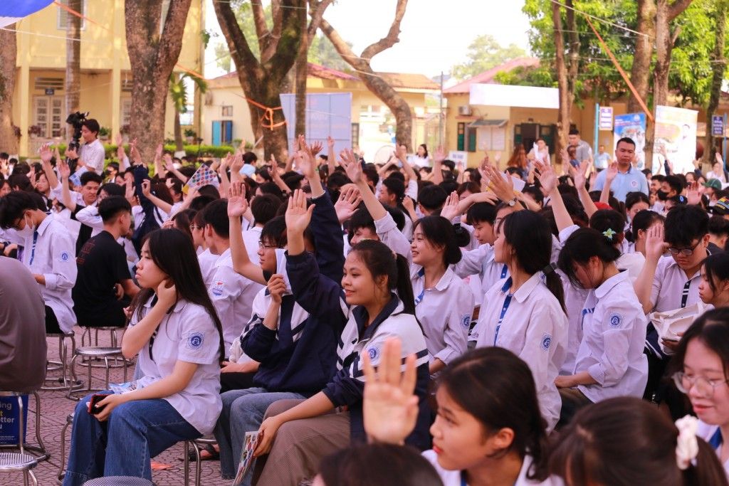 Nhiều lời khuyên bổ ích trong việc lựa chọn khối ngành sức khỏe - ngôn ngữ