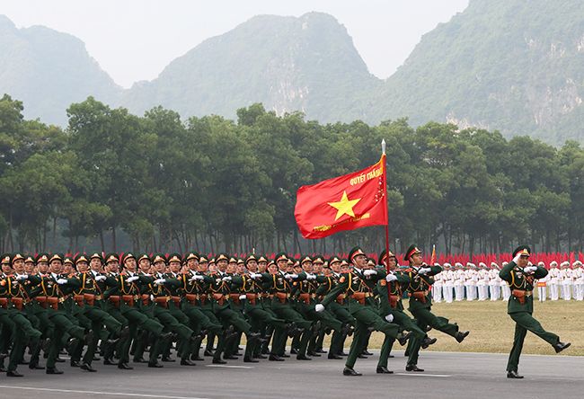 Không có và không bao giờ có “quân đội trung lập”, “đứng ngoài chính trị”