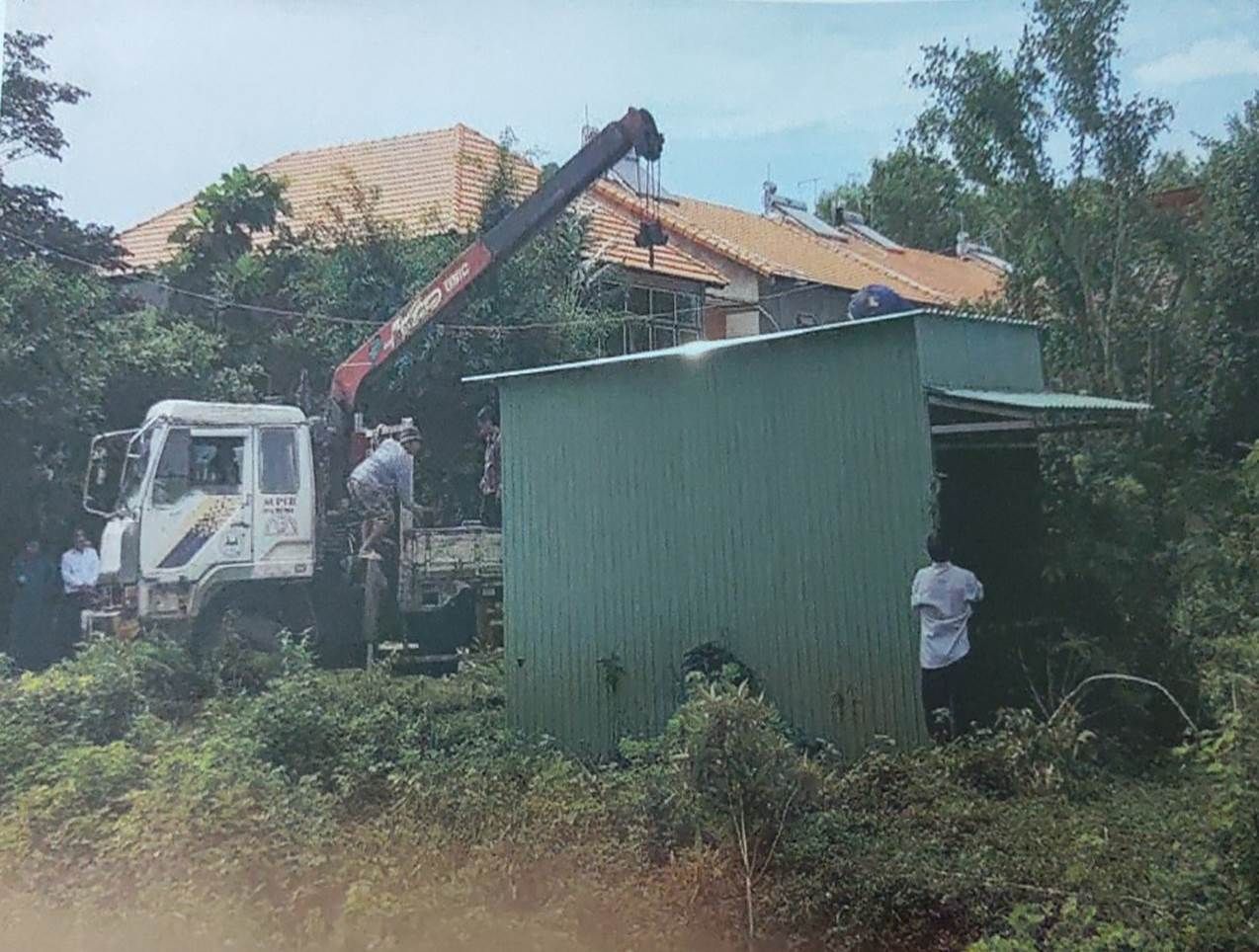 Bài 2: Xây dựng mới Trường Tiểu học Cửa Dương 1, huyện Phú Quốc (Kiên Giang) có trái luật? 