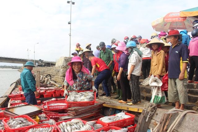 Điểm tựa mùa Xuân nơi cửa biển 