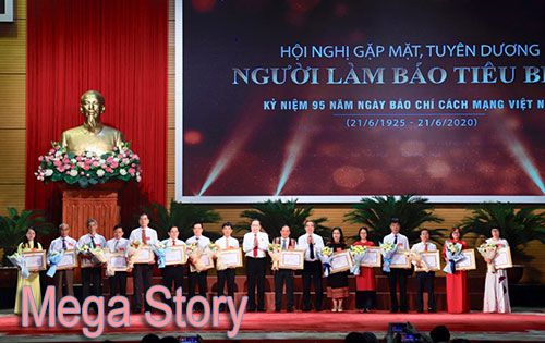 [Mega Story]: Mỗi nhà báo phải có bản lĩnh chính trị vững vàng, không để tiêu cực chi phối