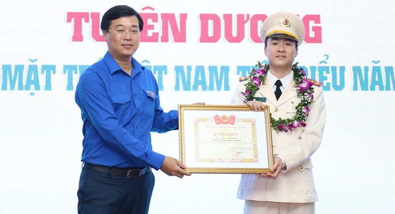 Mang cuộc sống bình yên cho nhân dân!