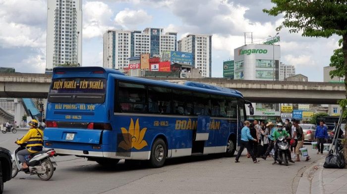 Xác minh, xử lý "bến" đón, trả khách trái phép trên địa bàn quận Thanh Xuân, TP Hà Nội