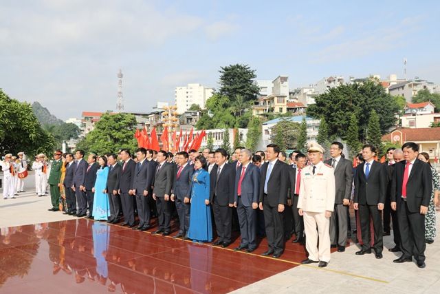 Quảng Ninh: Dâng hương tưởng niệm các anh hùng liệt sĩ