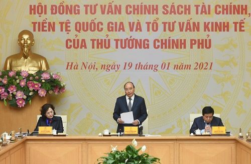 Thủ tướng Nguyễn Xuân Phúc: Chúng ta không được vấp ngã để kinh tế Việt Nam tụt dốc