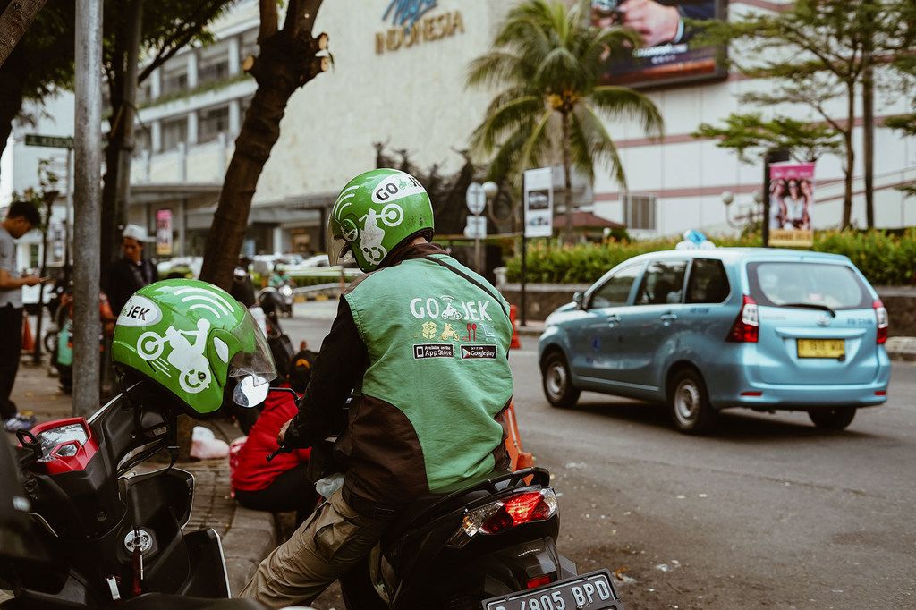 Bảo vệ người lao động và doanh nghiệp trước sự gia tăng của các nền tảng kỹ thuật số