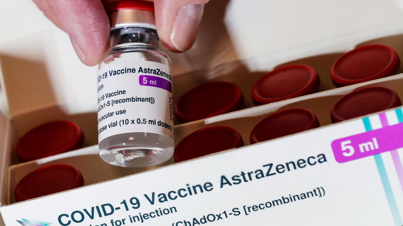 Các nước châu Âu tái khởi động tiêm vaccine AstraZeneca 