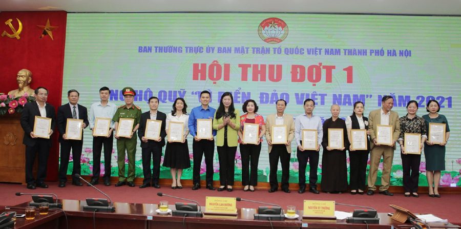 Tiếp nhận trên 12 tỷ đồng ủng hộ Quỹ “Vì biển, đảo Việt Nam” năm 2021