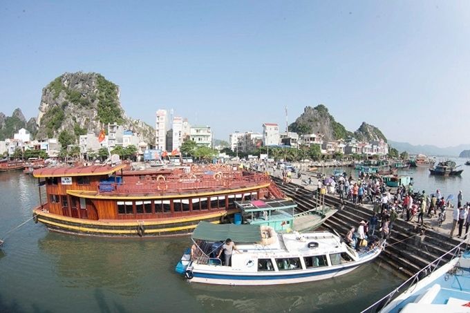 Quảng Ninh:Đón trên 36.600 lượt khách dịp cuối tuần