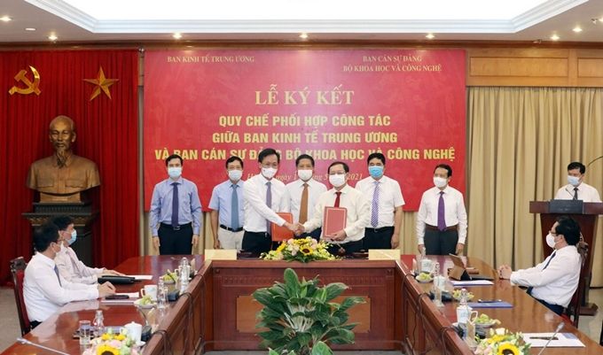 Thực hiện hiệu quả công tác tham mưu chủ trương, chính sách về KHCN