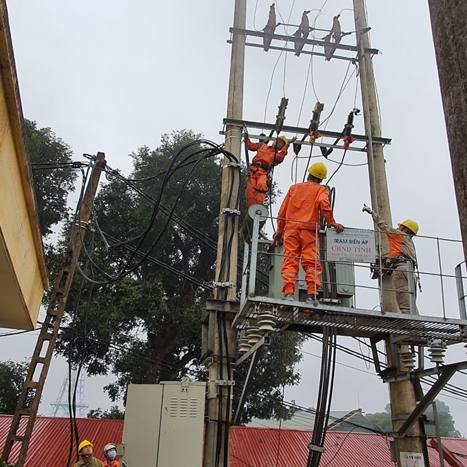 Điện lực Yên Bái quyết tâm thực hiện nghiêm an toàn, vệ sinh lao động năm 2021