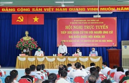 Chủ tịch nước Nguyễn Xuân Phúc tiếp xúc cử tri huyện Củ Chi và Hóc Môn