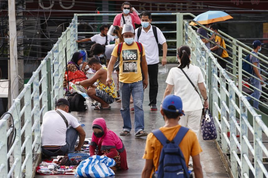 Philippines phong toả vùng thủ đô Manila