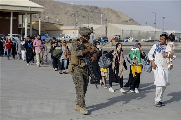 Bài toán sơ tán công dân khỏi Afghanistan