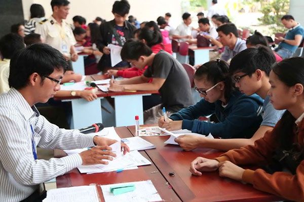 Đường vào đại học “không xa” nếu điều chỉnh phương thức xét tuyển