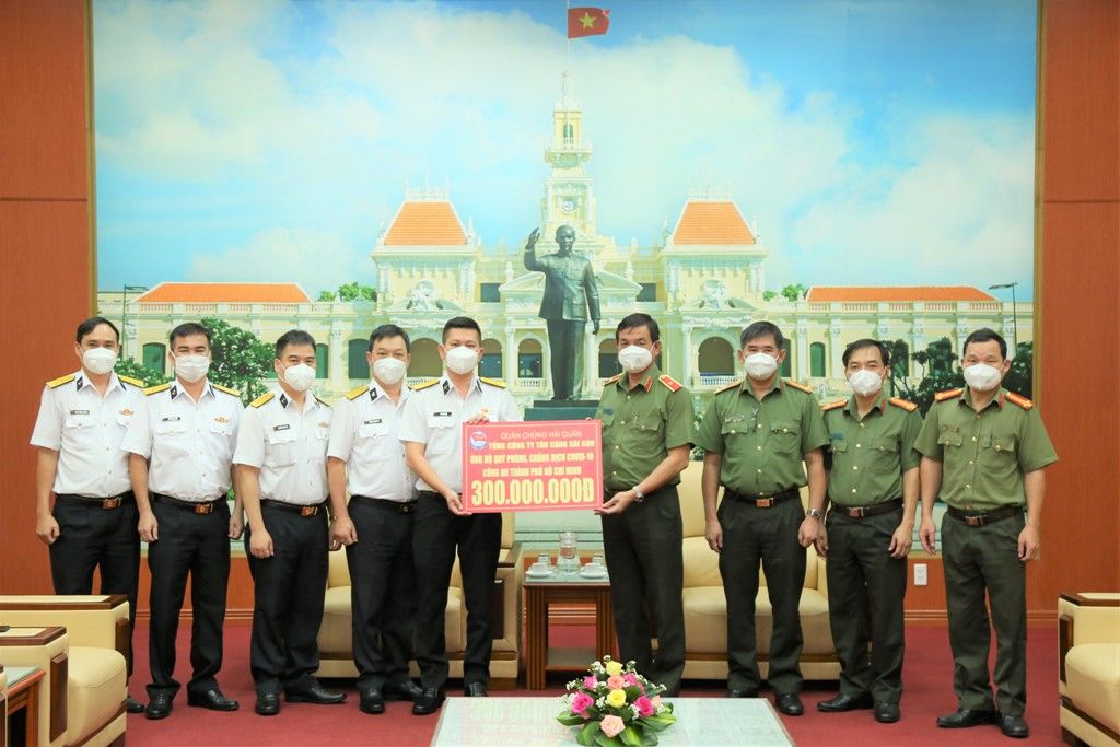 Tân cảng Sài Gòn hỗ trợ Công an TP Hồ Chí Minh phòng, chống dịch COVID-19