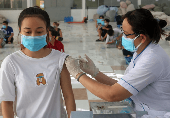 Tiêm vaccine COVID-19 mũi 1 cho trẻ em từ tháng 10/2021