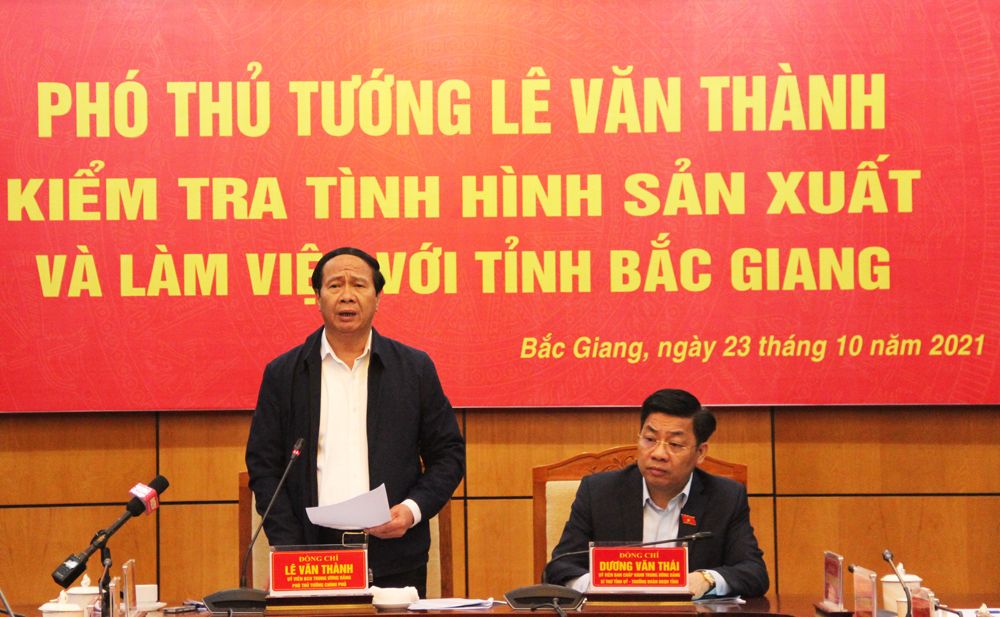 Phó Thủ tướng Lê Văn Thành: Nhân rộng mô hình phòng, chống dịch, khôi phục sản xuất của Bắc Giang