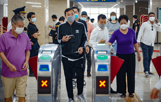 Không có việc đóng cửa ga Cát Linh-Hà Đông nếu khách quá đông