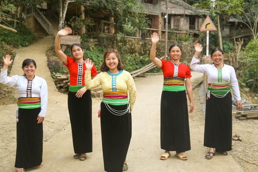 Đá Bia - chốn hoang sơ yên bình của người Mường Ao Tá