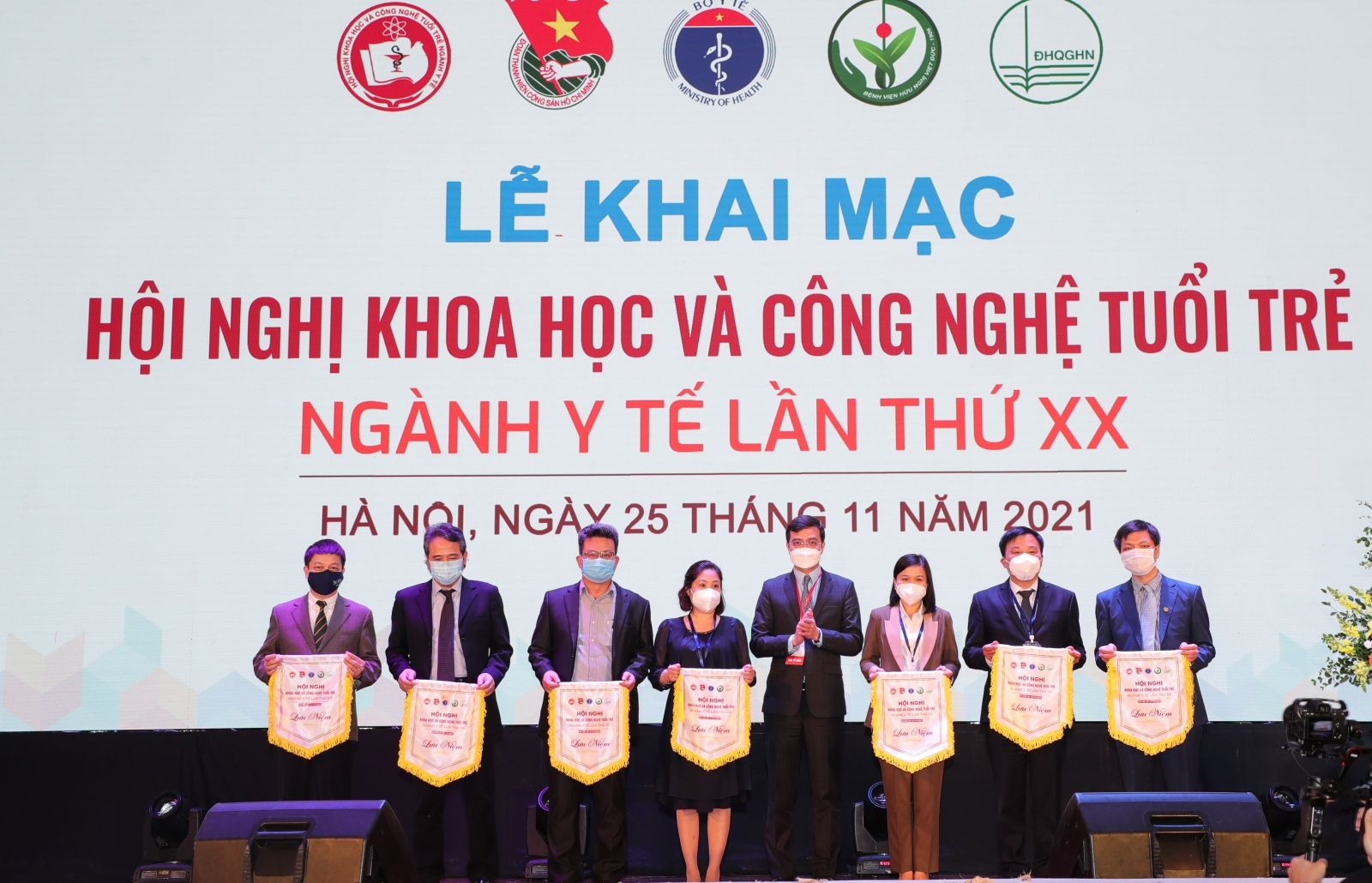 315 báo cáo khoa học thể hiện thành quả tiêu biểu của tuổi trẻ ngành Y tế