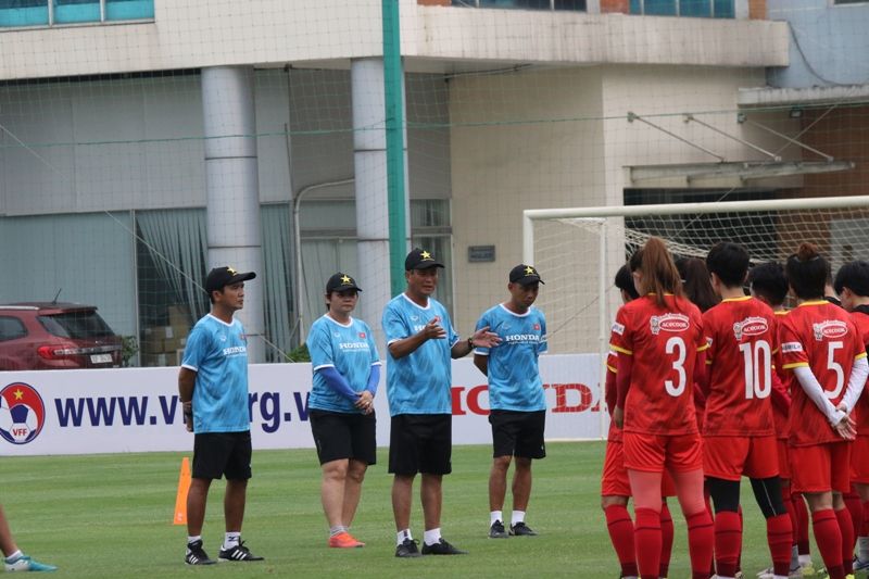 Tập trung đội tuyển nữ Việt Nam chuẩn bị cho vòng chung kết Asian Cup 2022