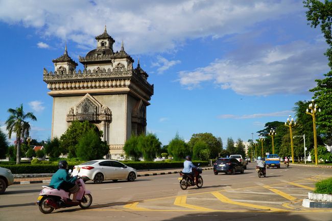 Lào sẽ đón khách du lịch từ 1/1/2022