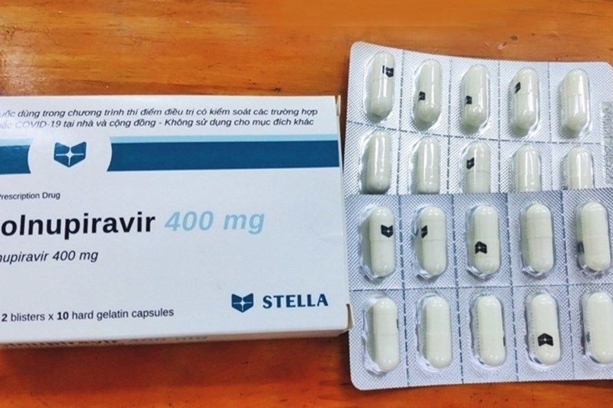 Lấy mẫu kiểm nghiệm chất lượng thuốc kháng virus điều trị COVID-19