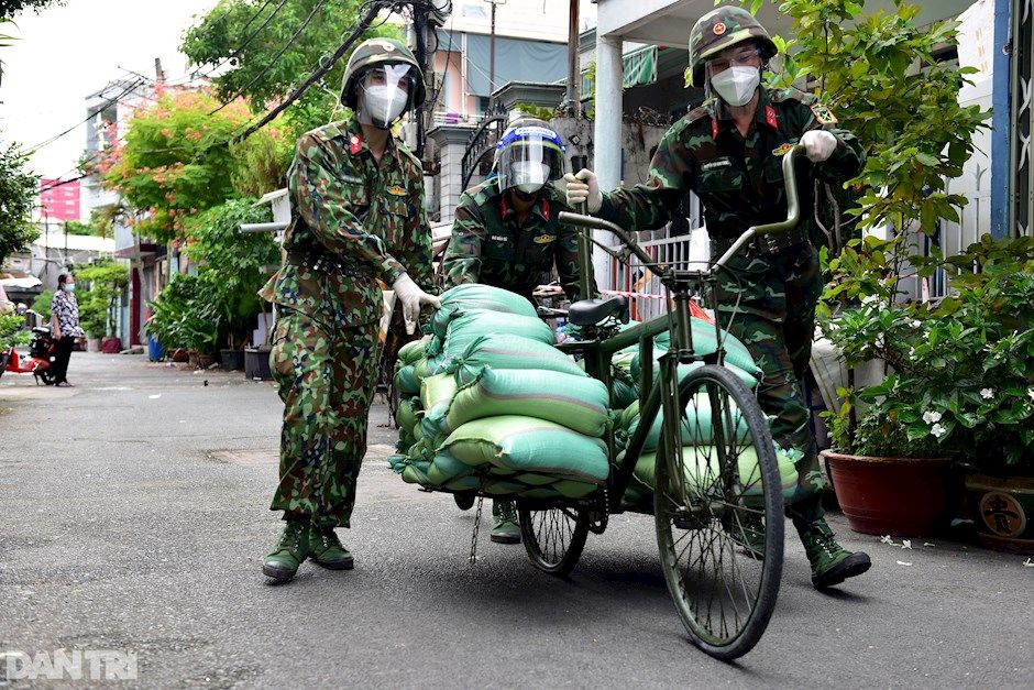 Đặt trọn niềm tin vào Quân đội nhân dân anh hùng