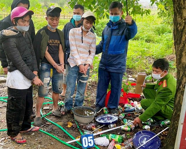 Liên tiếp bắt giữ đối tượng vận chuyển trái phép chất ma túy