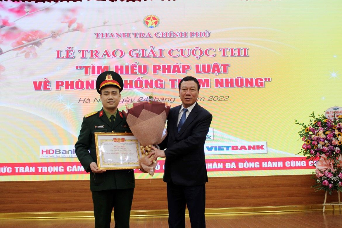 Trao giải Cuộc thi “Tìm hiểu pháp luật về phòng chống tham nhũng”