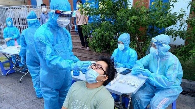 Không để “loạn” giá kít test nhanh COVID-19  